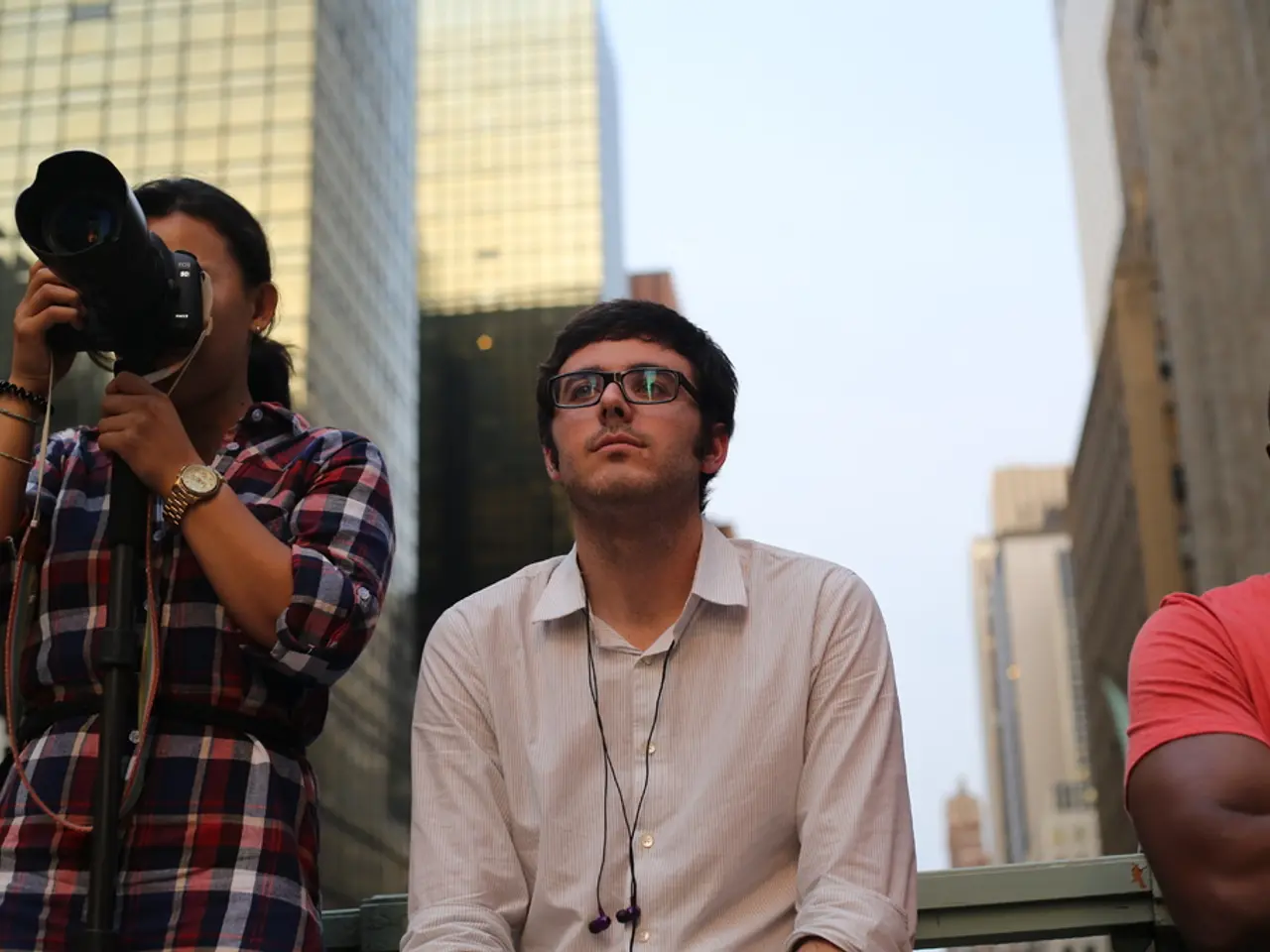 Best Astrophotography Format: Full Frame or APS-C? (Data Analysis)