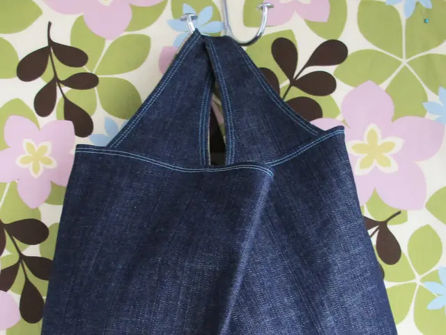 Discover the BareBag: Your Preferred hands-free Everyday Carry (EDC) Accessory, designed to...