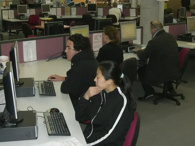 Artificial Intelligence Personal Computers by 2025: Transitioning from Theoretical to Practical...