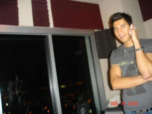 Sonos acknowledges incidents of Roam speakers heating excessively and igniting