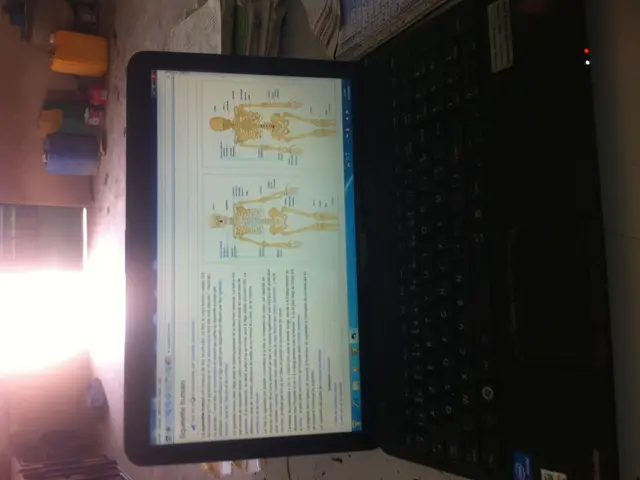 Lenovo Introduces Innovative Rollable OLED Screen Laptop: A Closer Look at the Unique ThinkBook...