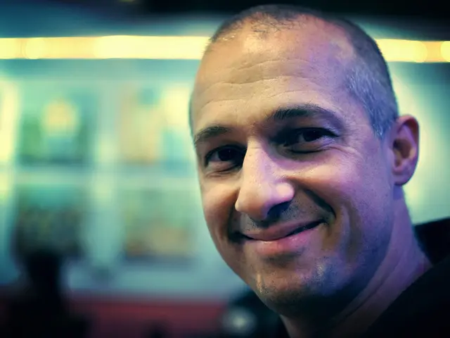 Humorous getaway with Guido Cantz: a joyous journey