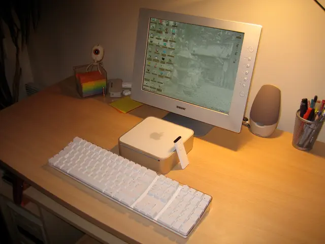 Titanium Pocket Art Stand: 12-in-1 Design Transforms Everyday Carry into Stylish Display