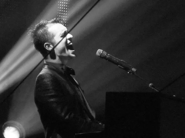 Differences in Sound Reflection: Reverb versus Echo