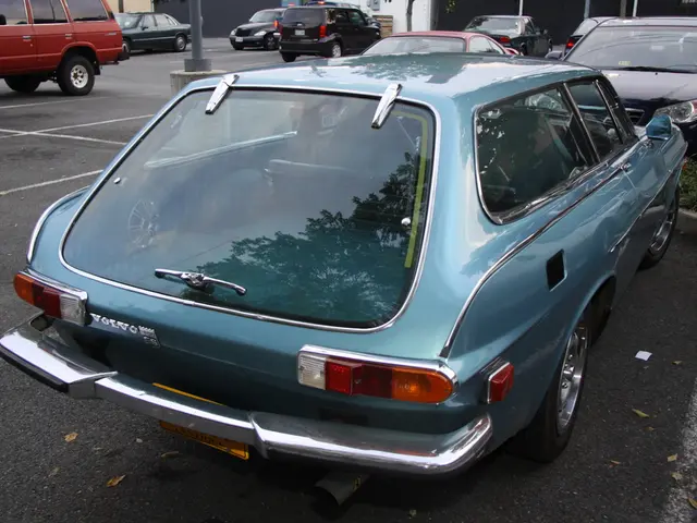 Expensive Prototype Hypercar Nearly Scratched During Parallel Parking Incident at California Event...