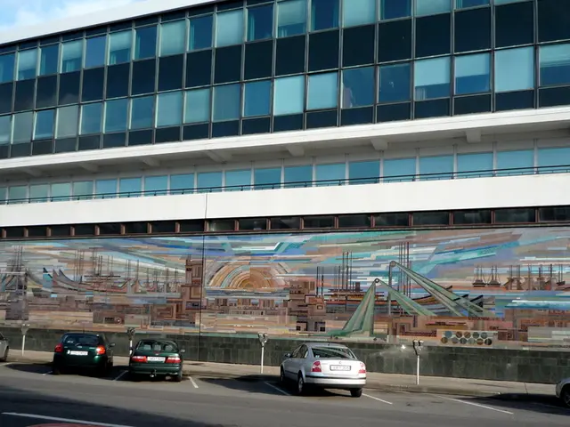 Evolution of Functions: Exploring Google Maps' Transformation into a Multifaceted Digital Platform