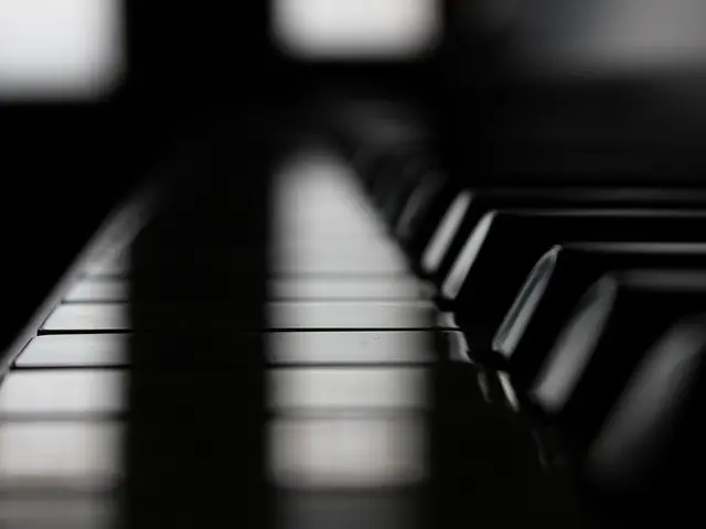 Microsoft contemplating potential dark mode fix for Windows 11, astounding revelation emerges