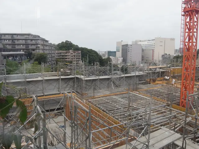 Medieval French tower restored by German technological advances